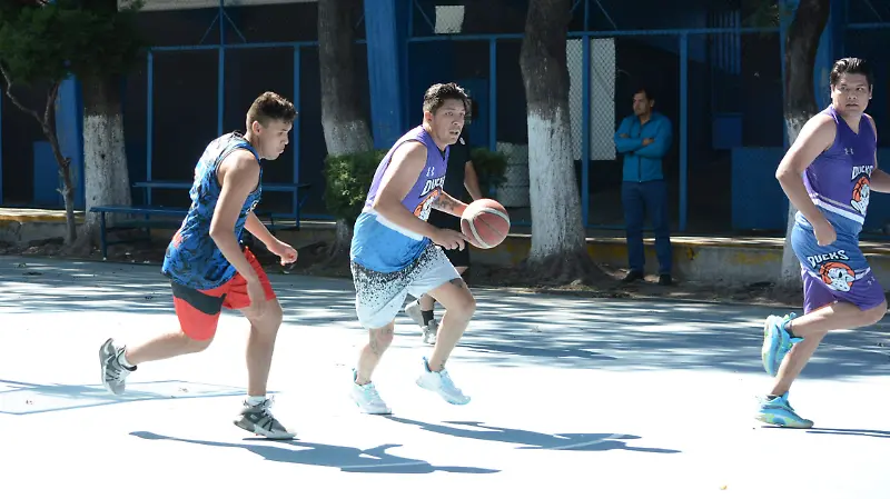 El marcador final es de 48 a 42 puntos.